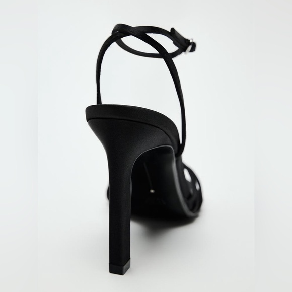 ZARA KNOTTED STRAPPY SANDALS - Picture 6 of 9